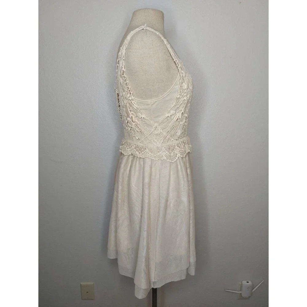 Love Fire Junior Womens Large Lace Dress Off White Beige Halter Lace Sleeveless - Picture 7 of 14